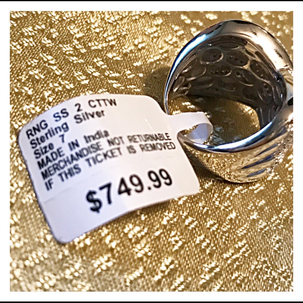 SS Diamond Ring - Picture 2 of 16